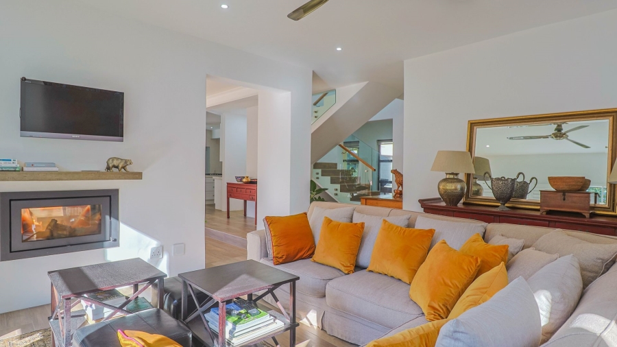 3 Bedroom Property for Sale in The Coves North West